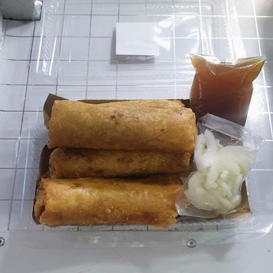 LUMPIA SEMARANG & PEACH GUM DESSERT