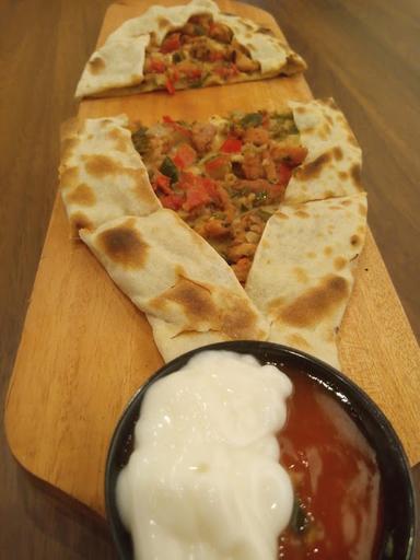 PIDE TURKISH PIZZA & KEBAB VILLA MUTIARA