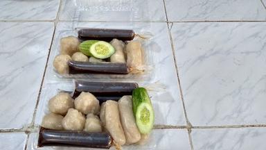 PEMPEK RATU LEMATANG