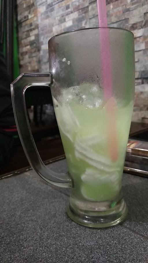 ES KELAPA KESEHATAN