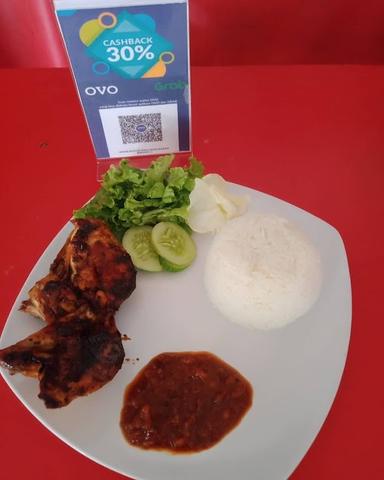 AYAM BAKAR DAN IKAN BAKAR BAHARI 2