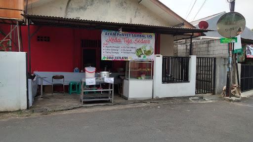 AYAM PENYET SAMBAL IJO (KEDAI TIGA SODARA)