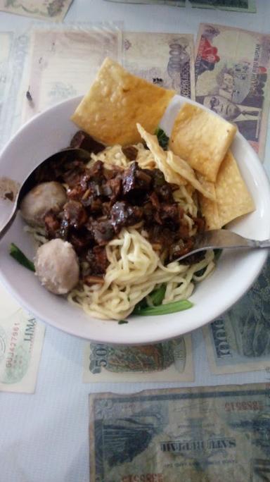 MIE AYAM TASMAL