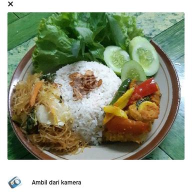 NASI UDUK BETAWI MPO NITA