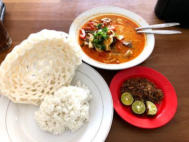 SOTO BETAWI SAMBUNG NIKMAT