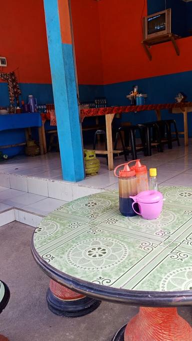 WARUNG MUSLIM