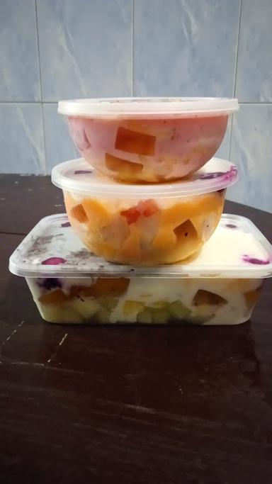 SE-BUAH SALAD, KEBOIJO PETARUKAN