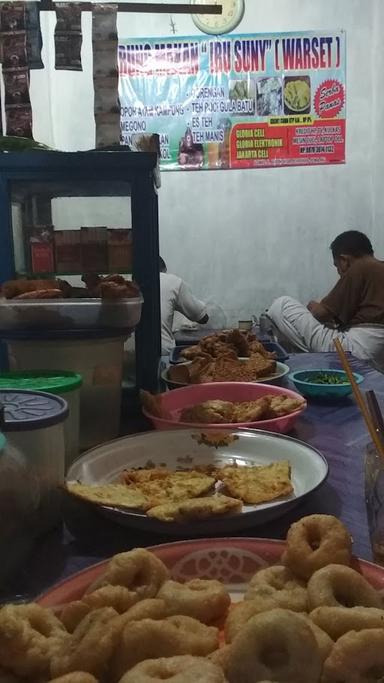 WARUNG MAKAN IBU SUNY (WARSET)