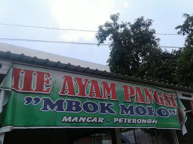 MIE AYAM PANGSIT MBOK MORO