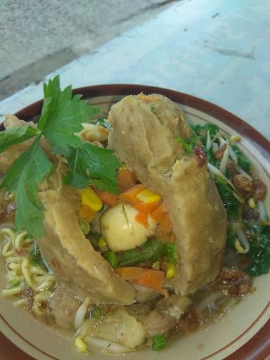 BAKSO JUMBO BANG ALAY RASA MANTAP