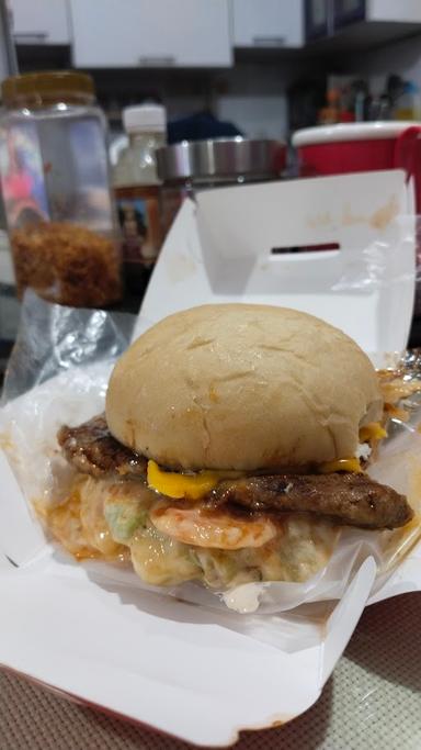 BLENGER BURGER - GRAHA RAYA