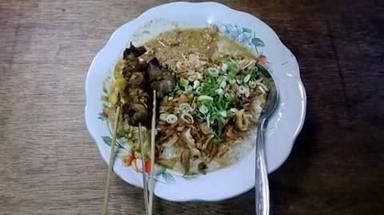 BUBUR AYAM PAK MAMAN KUNCIRAN