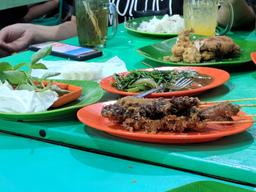 Photo's Ica Seafood Ayam Kremes