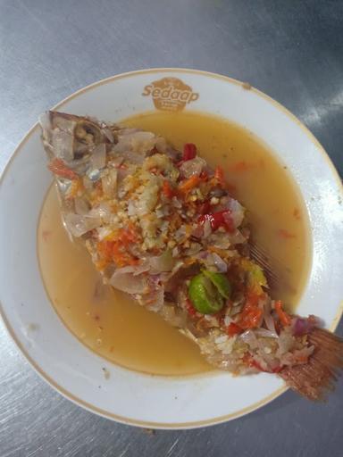 IKAN DAN AYAM BAKAR JAWARA