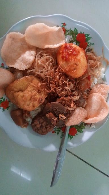 NASI UDUK IBU MARDIYAH