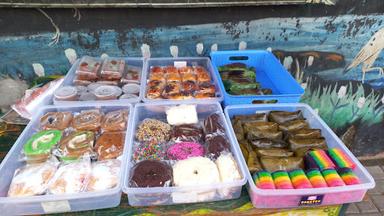 WARUNG KUE 33