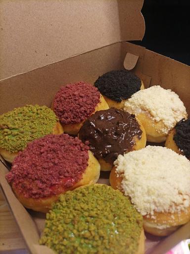 GEROBAK DONAT KENTANG