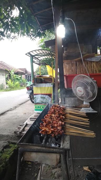 SATE AYAM MADURA CAK JURI