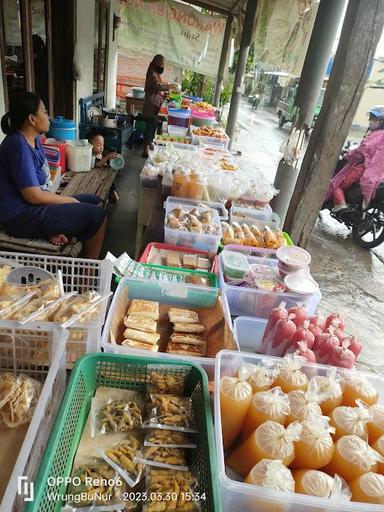 WARUNG BU NUR