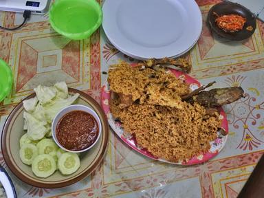 AYAM GORENG PAK YATMAN