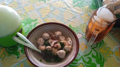 BAKSO SOTO YU TOMBLOK