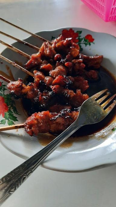 SATE PAK SUROYO