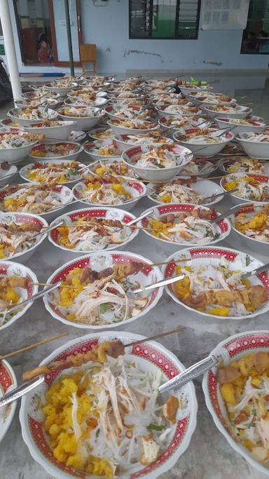 SOTO AYAM LENTHOK PAK MIN CABANG PASAR LEMPUYANGAN