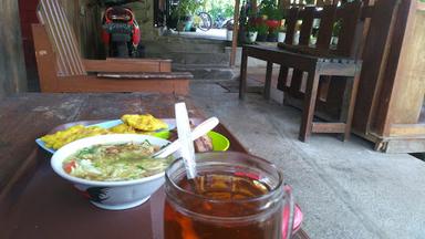 SOTO KEMBANG SORE & BAKMI CONDHONG RAOS