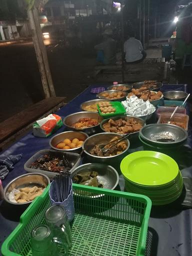 NASI JAMBLANG PASAR KUE