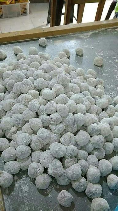 ZAKIYYA MOCHI