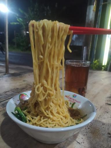 BAKSO &MIE AYAM MAMO