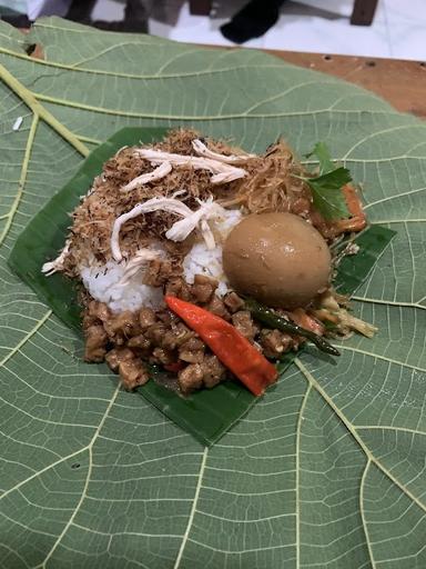 NASI BERKAT DONG JATI BU TI