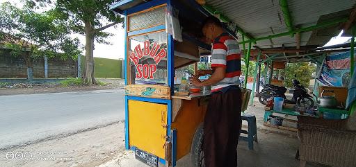 BUBUR SOP AYAM KAMPUNG MANG DONGOL