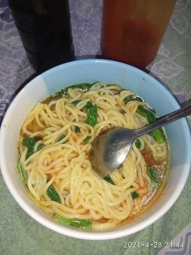 MIE AYAM MAS DECKI