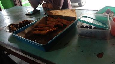 SOTO SOP KARE AYAM PECOK