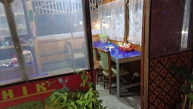 WARUNG MAKAN PEKATHIK