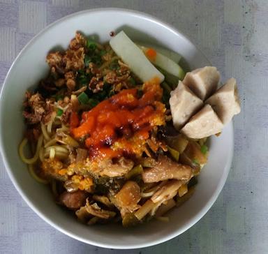 MIE AYAM BULE