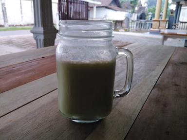 WARUNG KOPI JAMBU