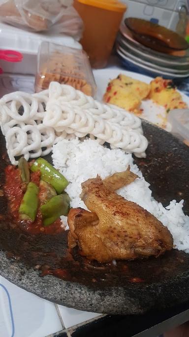 WARUNG NASI BU SUM