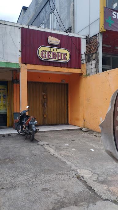 ROTI GEMBONG GEDHE PONDOK AREN