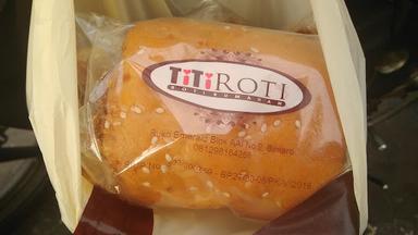 TITI ROTI