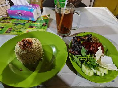 AYAM BAKAR NASI IJO, BINTARO