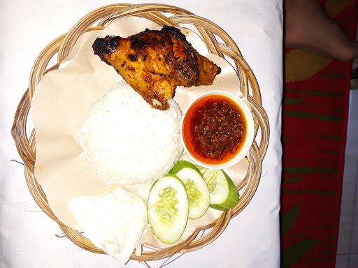 AYAM SAMBEL JAWARA