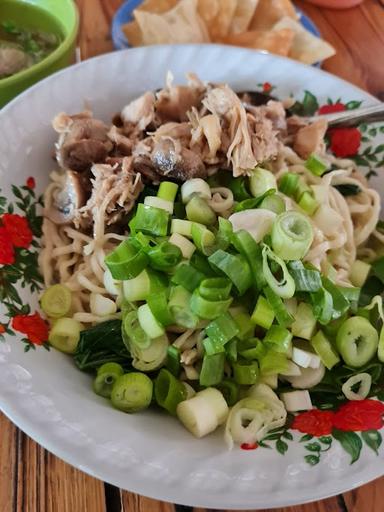 BAKMI JHON SAMPIT MELAWAI CABANG BINTARO