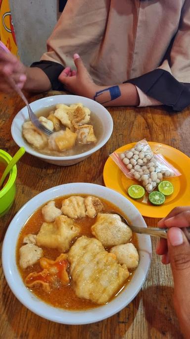 BAKSO ACI AKANG GRAHA BINTARO