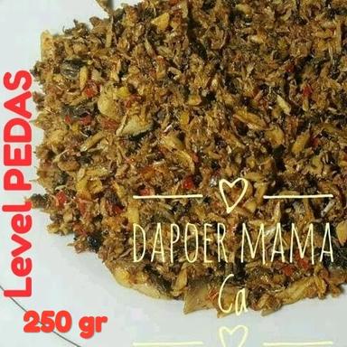 DAPOER MAMA CA (IBU ENTIN) MASAKAN MANADO