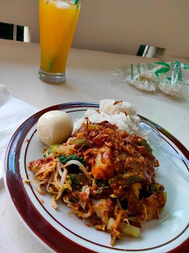 GADO-GADO KASUARI