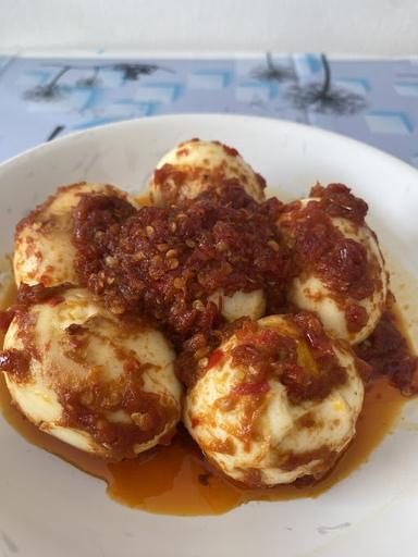 NASI UDUK BETAWI BU SANTI