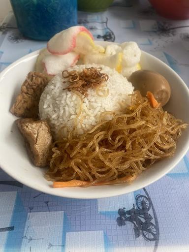 NASI UDUK BETAWI BU SANTI