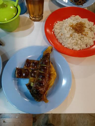 NASI UDUK PAK JHON EMERALD